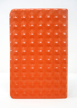 Charger l'image dans la galerie, Fire Bible For Kids (NKJV) - orange flex cover